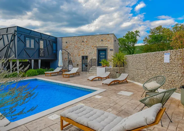 Villa 3qb - Split By Guide *