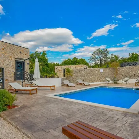 Villa 3qb - Split By Guide Cista Provo