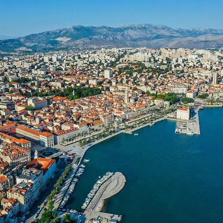 3qb - Split By Guide Villa