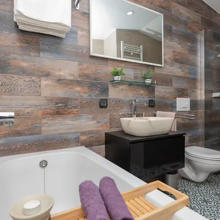 3qb - Split By Guide Villa Cista Provo