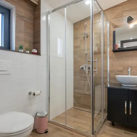 3qb - Split By Guide Villa