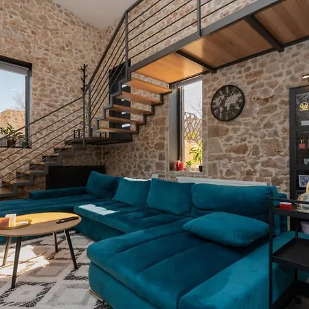 3qb - Split By Guide Villa Cista Provo