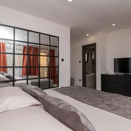 3qb - Split By Guide *