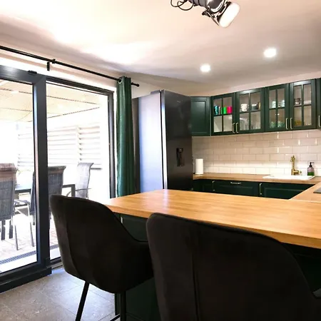 Vila 3qb - Split By Guide