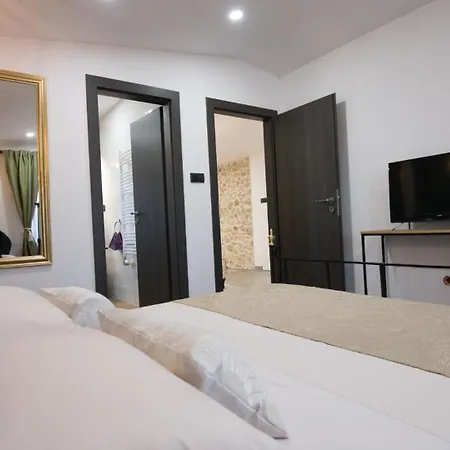 3qb - Split By Guide Vila